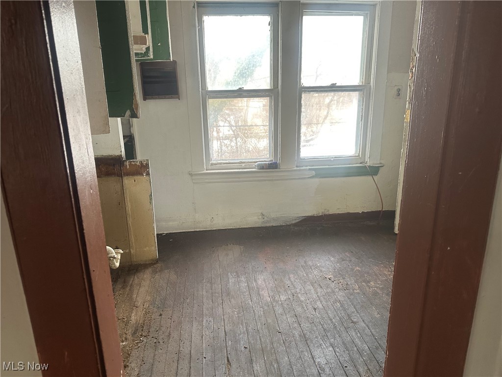 14413 Potomac Avenue