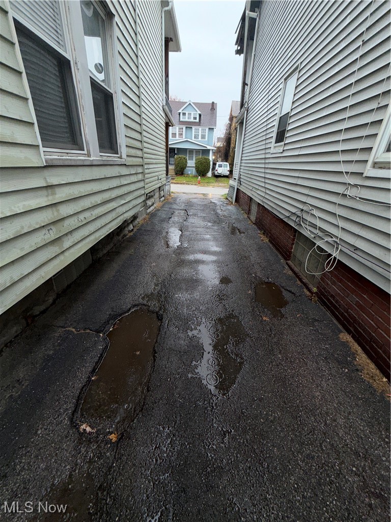 14413 Potomac Avenue