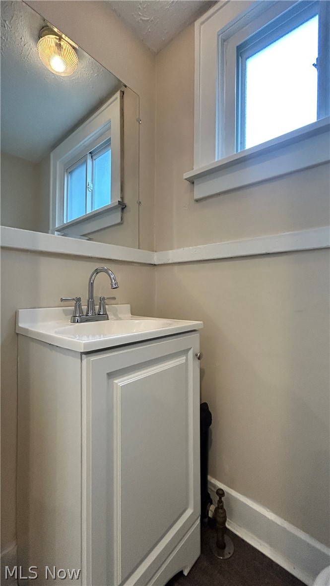 3258 E Berkshire Road