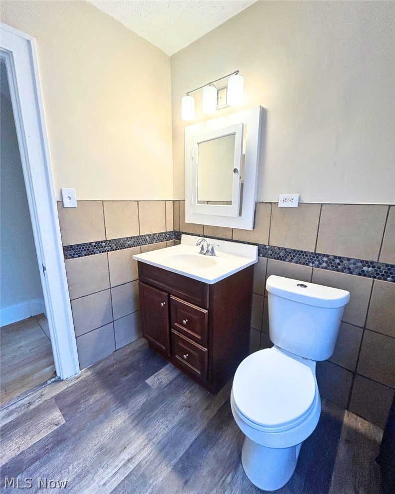 3258 E Berkshire Road