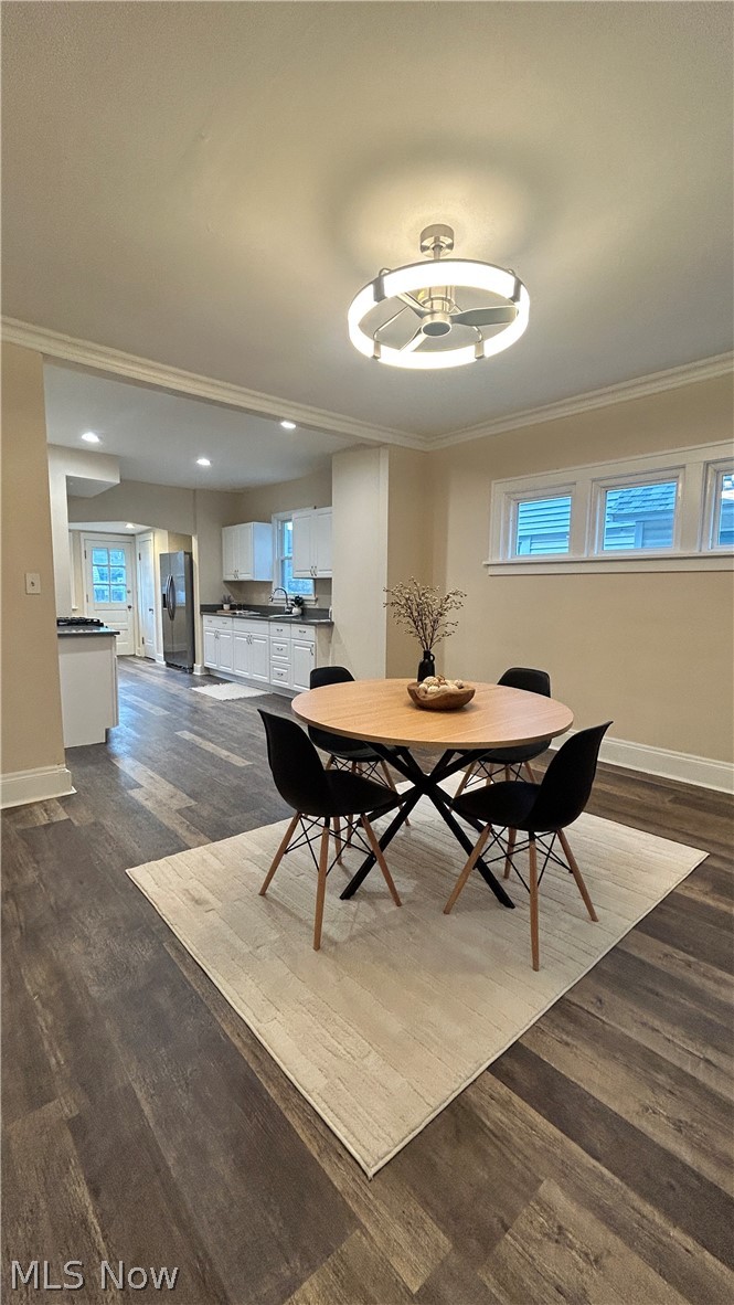 3258 E Berkshire Road