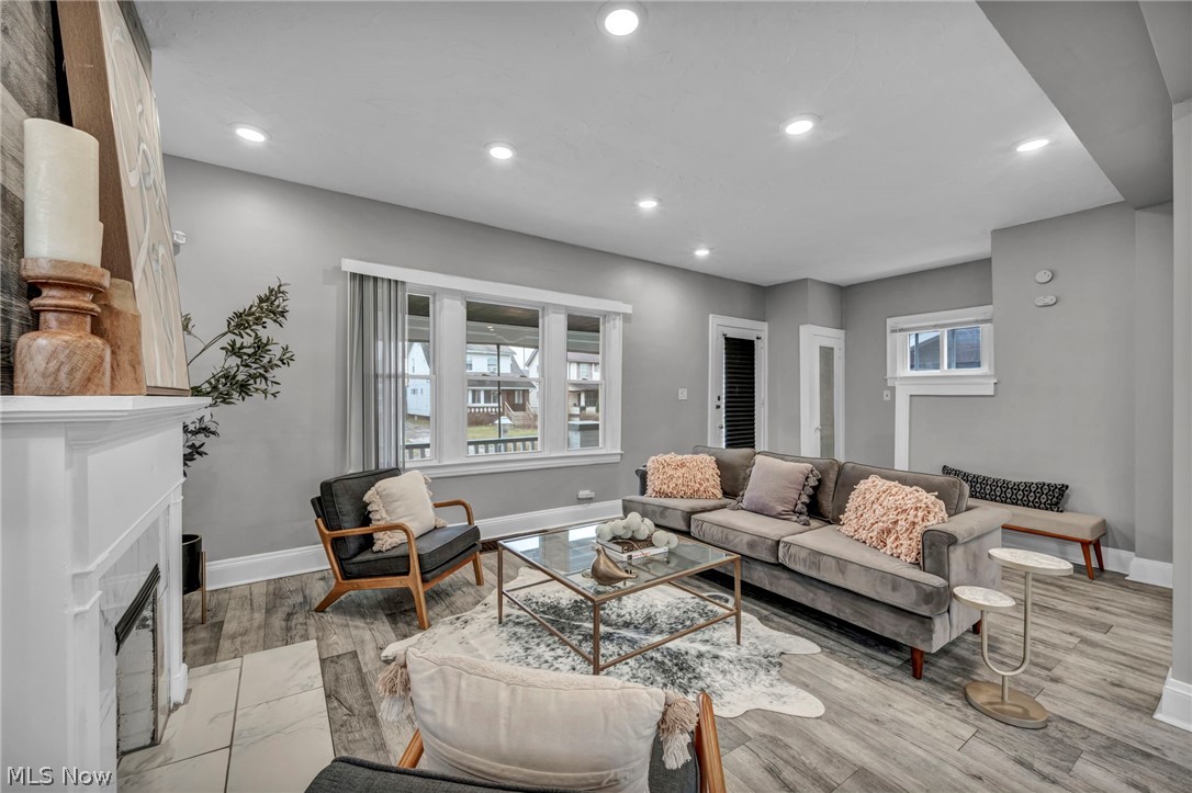 13315 Thornhurst Avenue