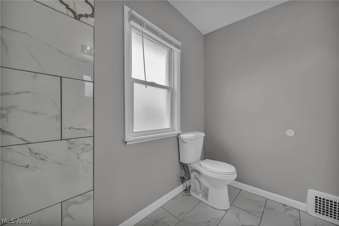 13315 Thornhurst Avenue