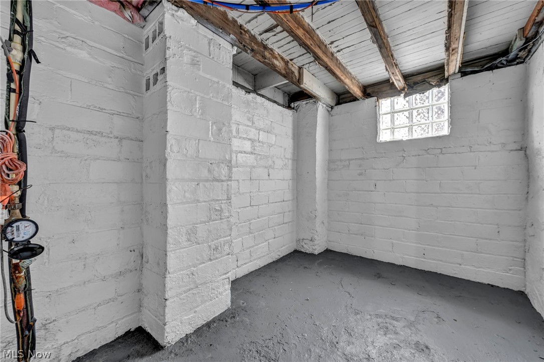 13315 Thornhurst Avenue