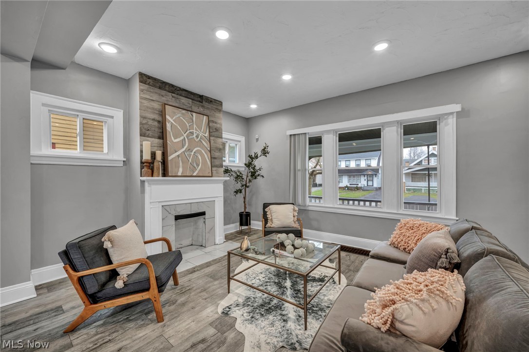 13315 Thornhurst Avenue