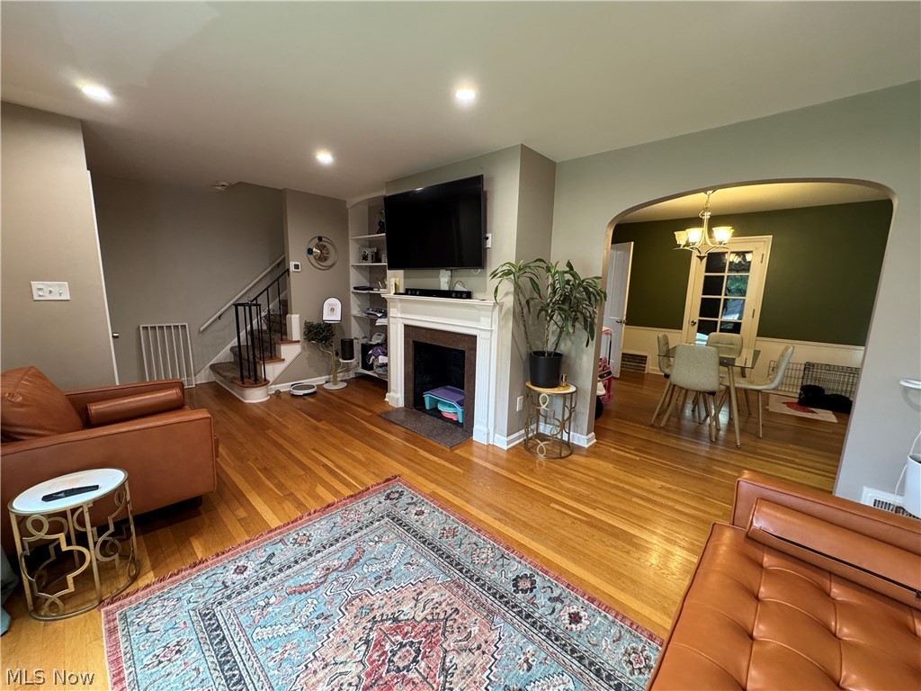 4075 Ellison Road