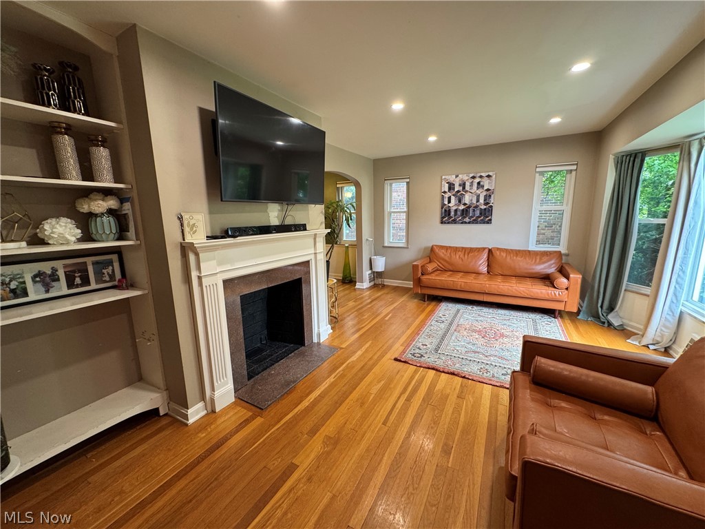4075 Ellison Road