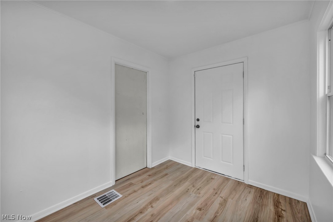 16306 Clearview Avenue