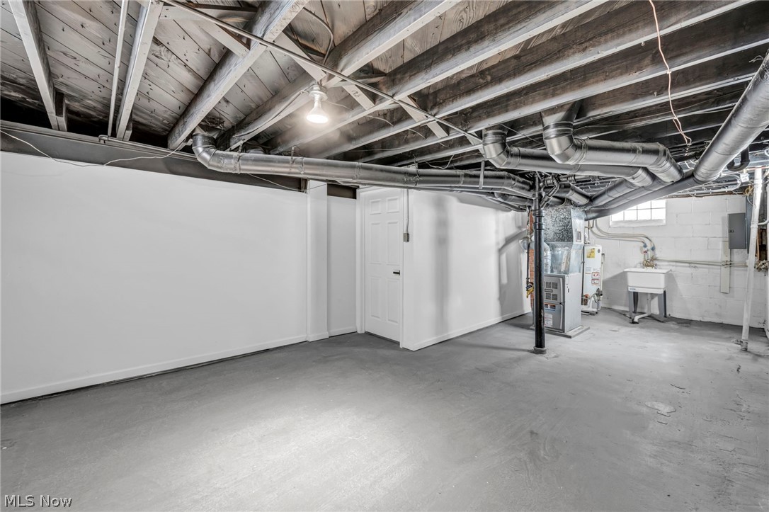 16306 Clearview Avenue