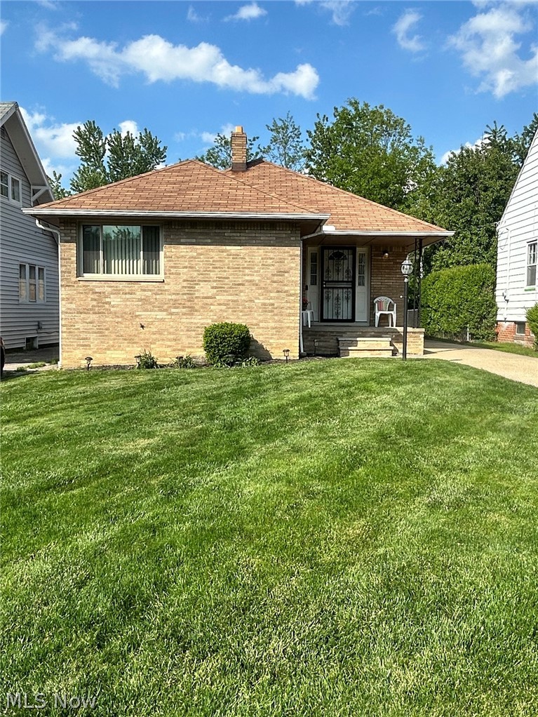 1563 E 196th Street