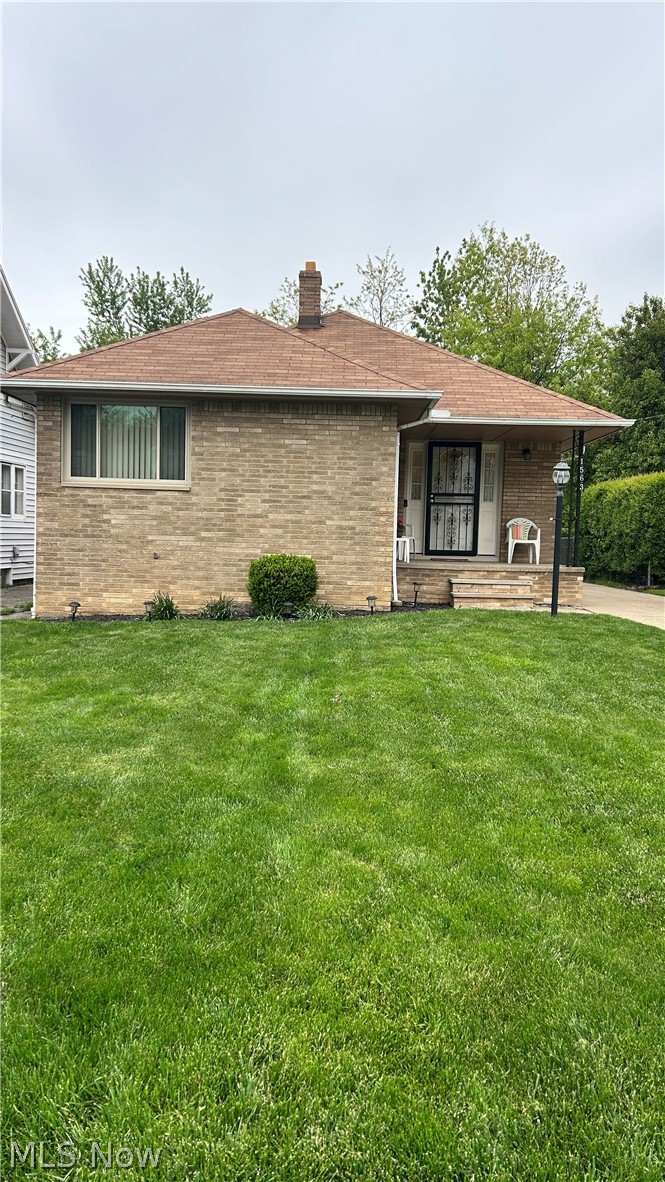 1563 E 196th Street