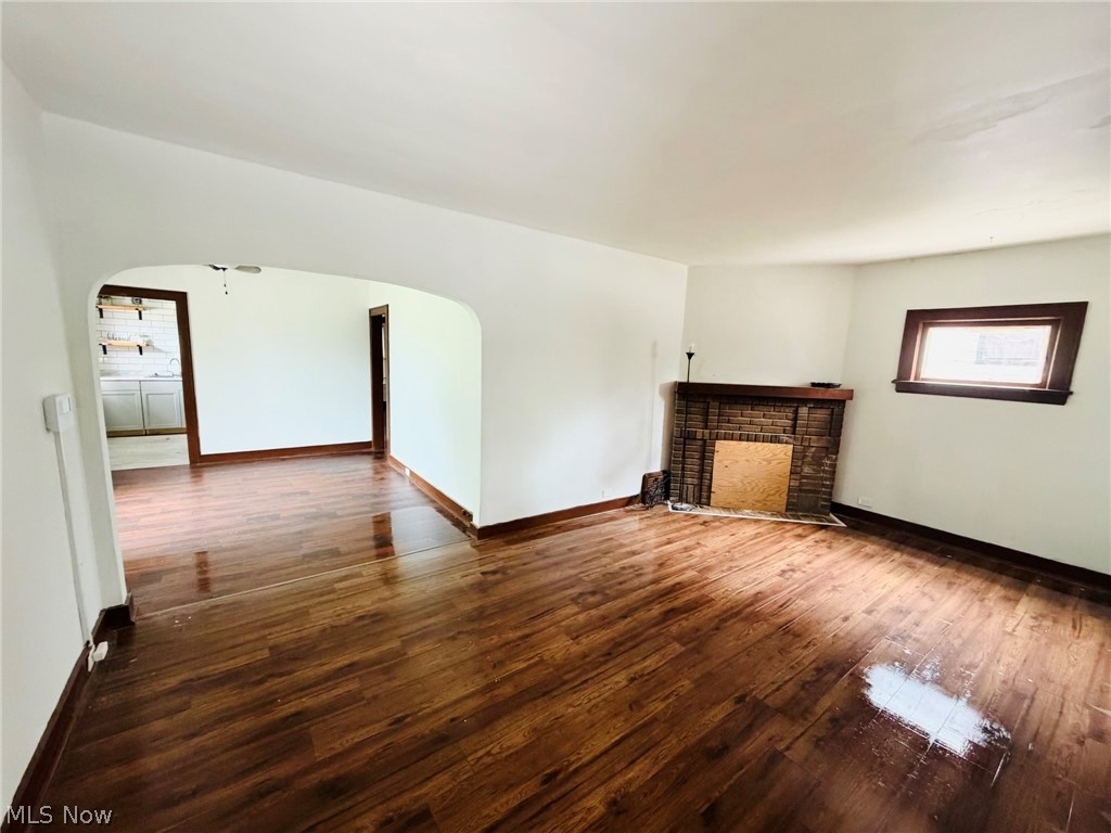 1141 E 140th Street