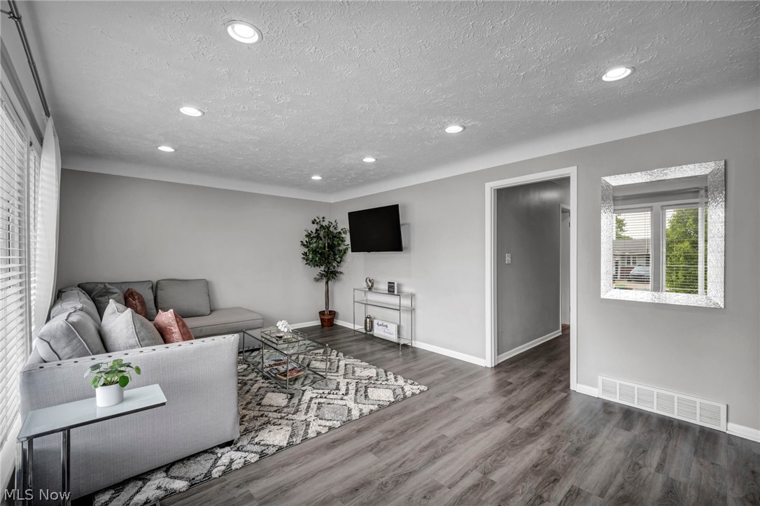 23733 Shurmer Drive