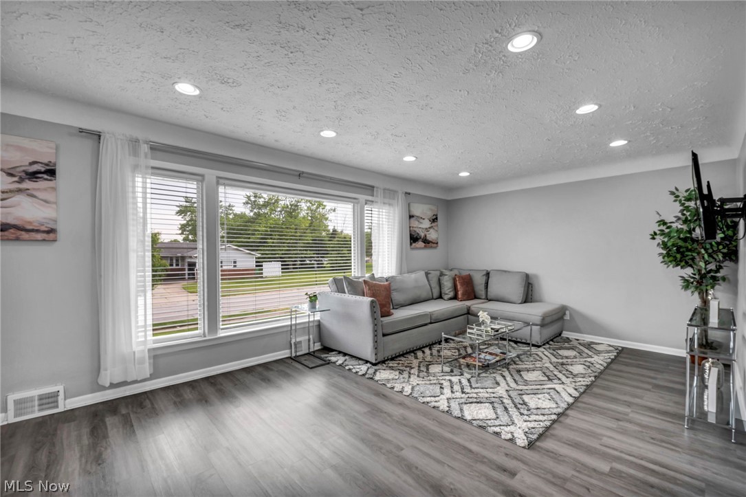 23733 Shurmer Drive