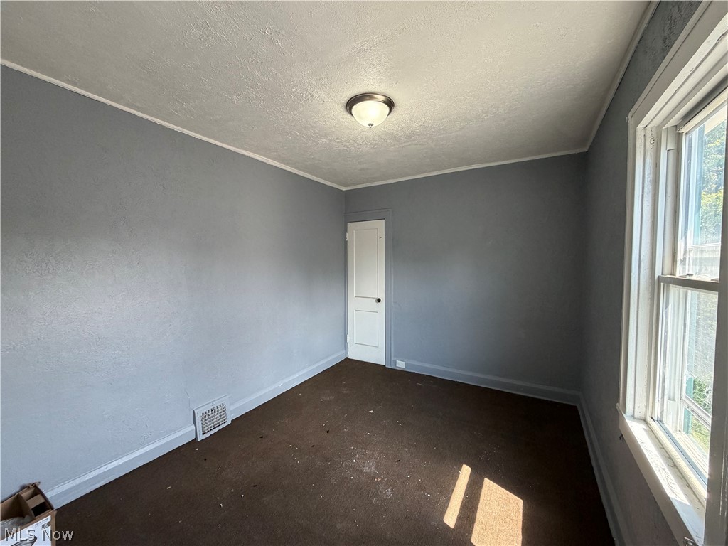 3305 W 33rd Street