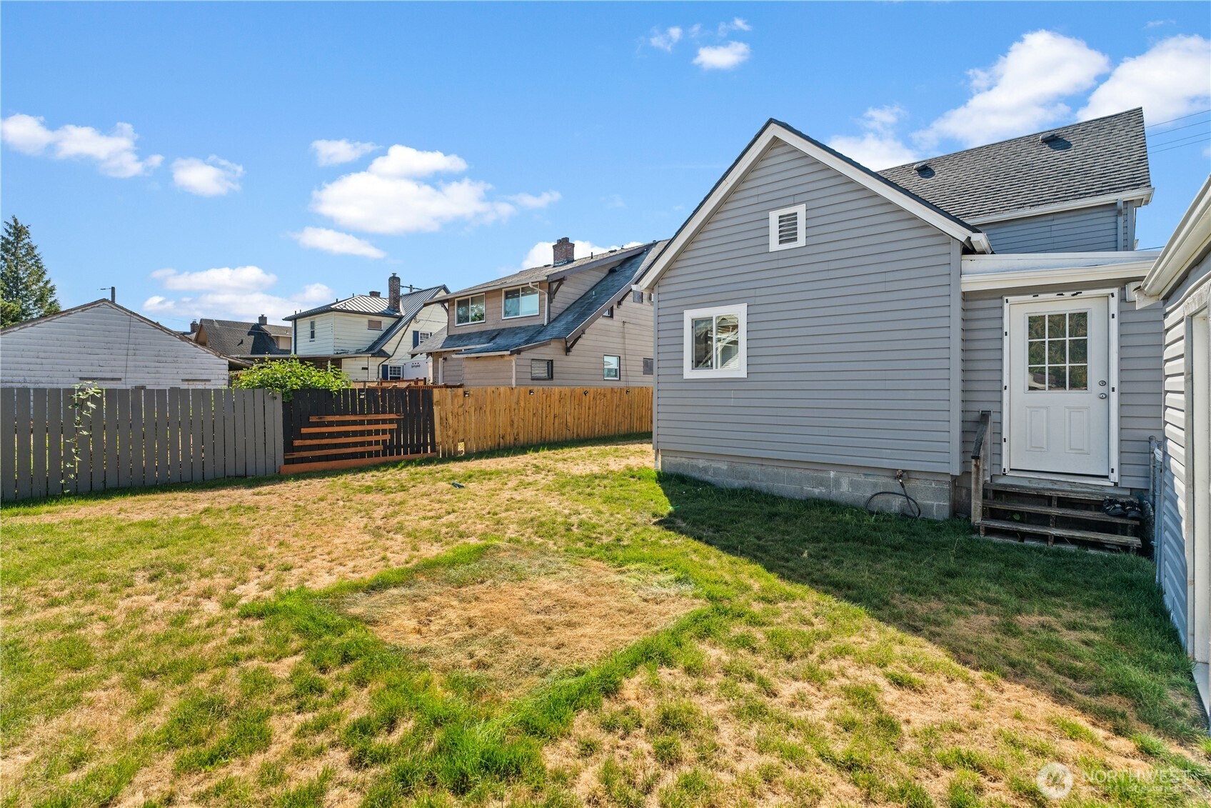 5631 S Puget Sound Avenue