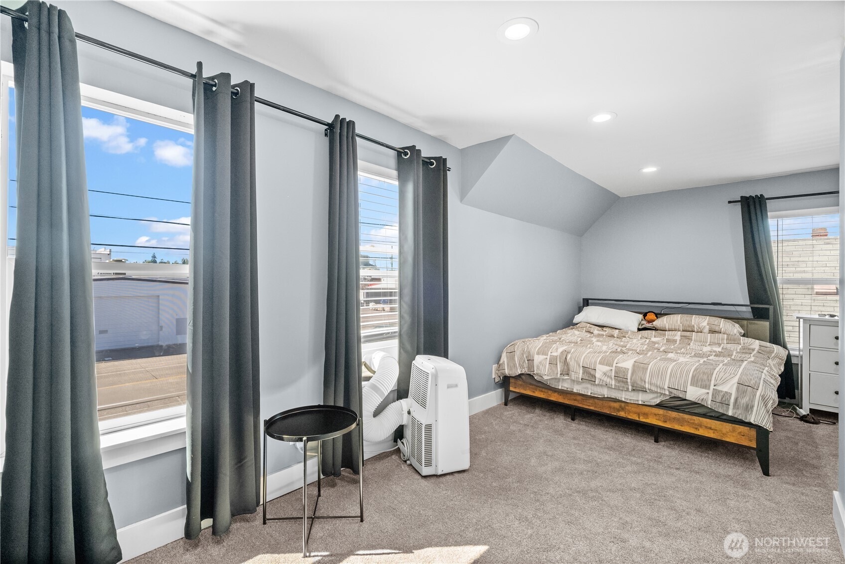 5631 S Puget Sound Avenue