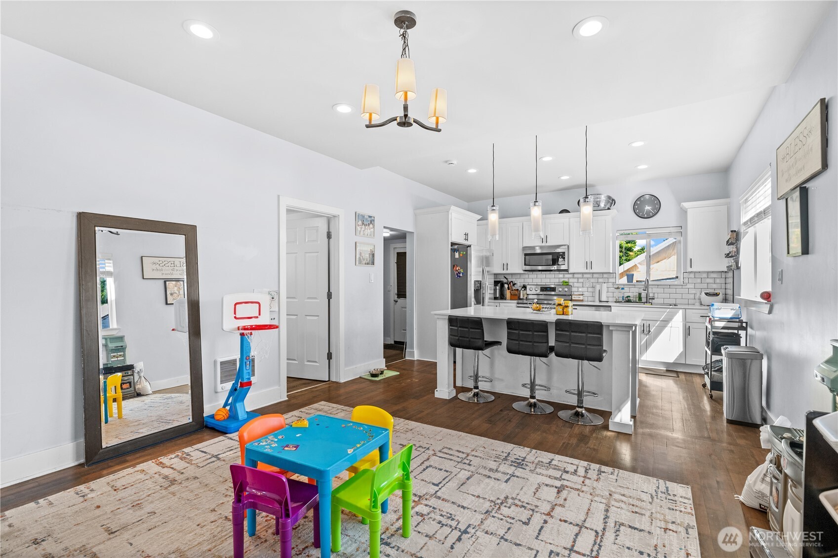 5631 S Puget Sound Avenue