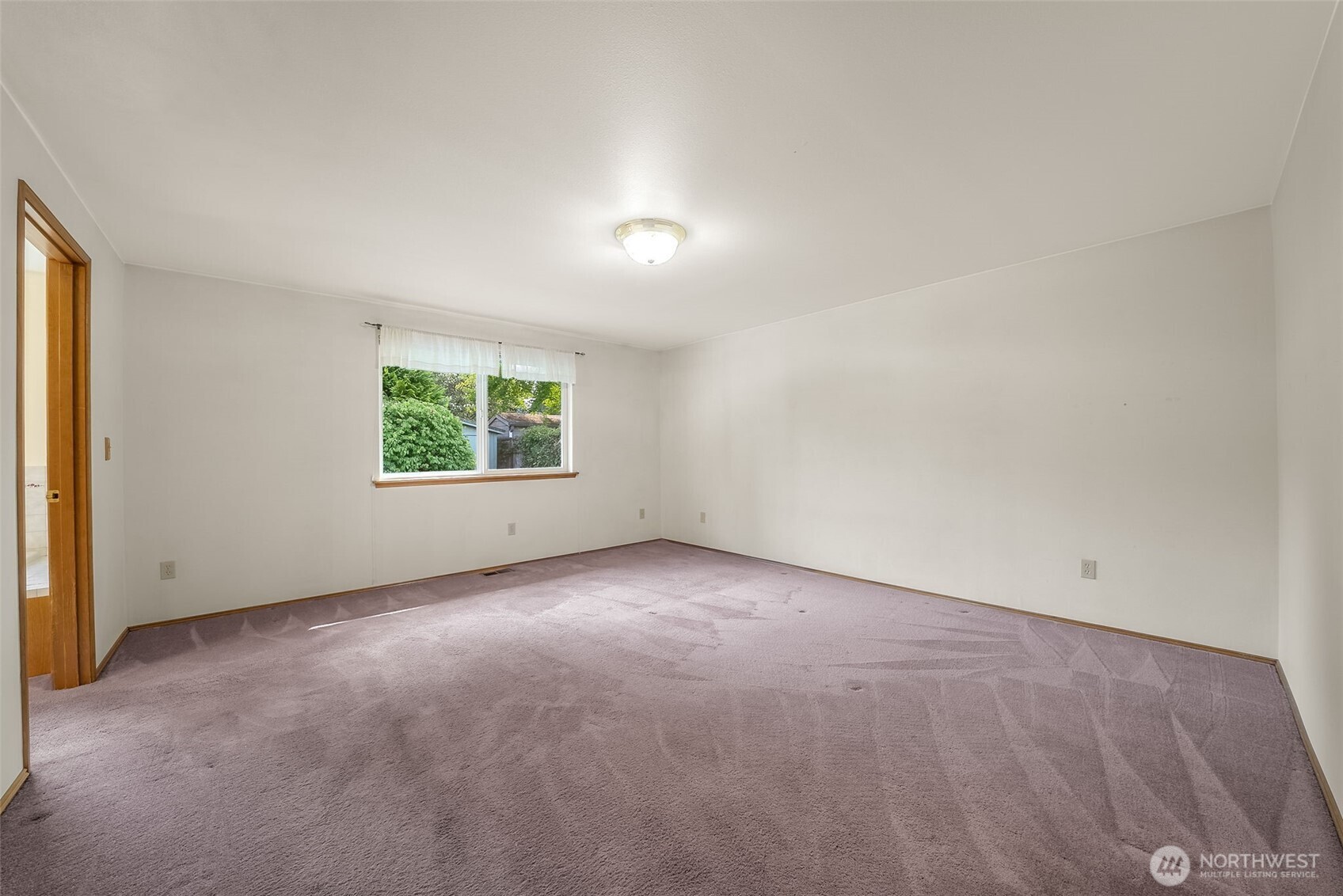 3435 Woodside Court NE