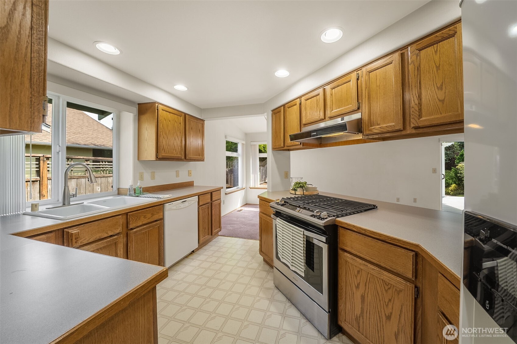 3435 Woodside Court NE