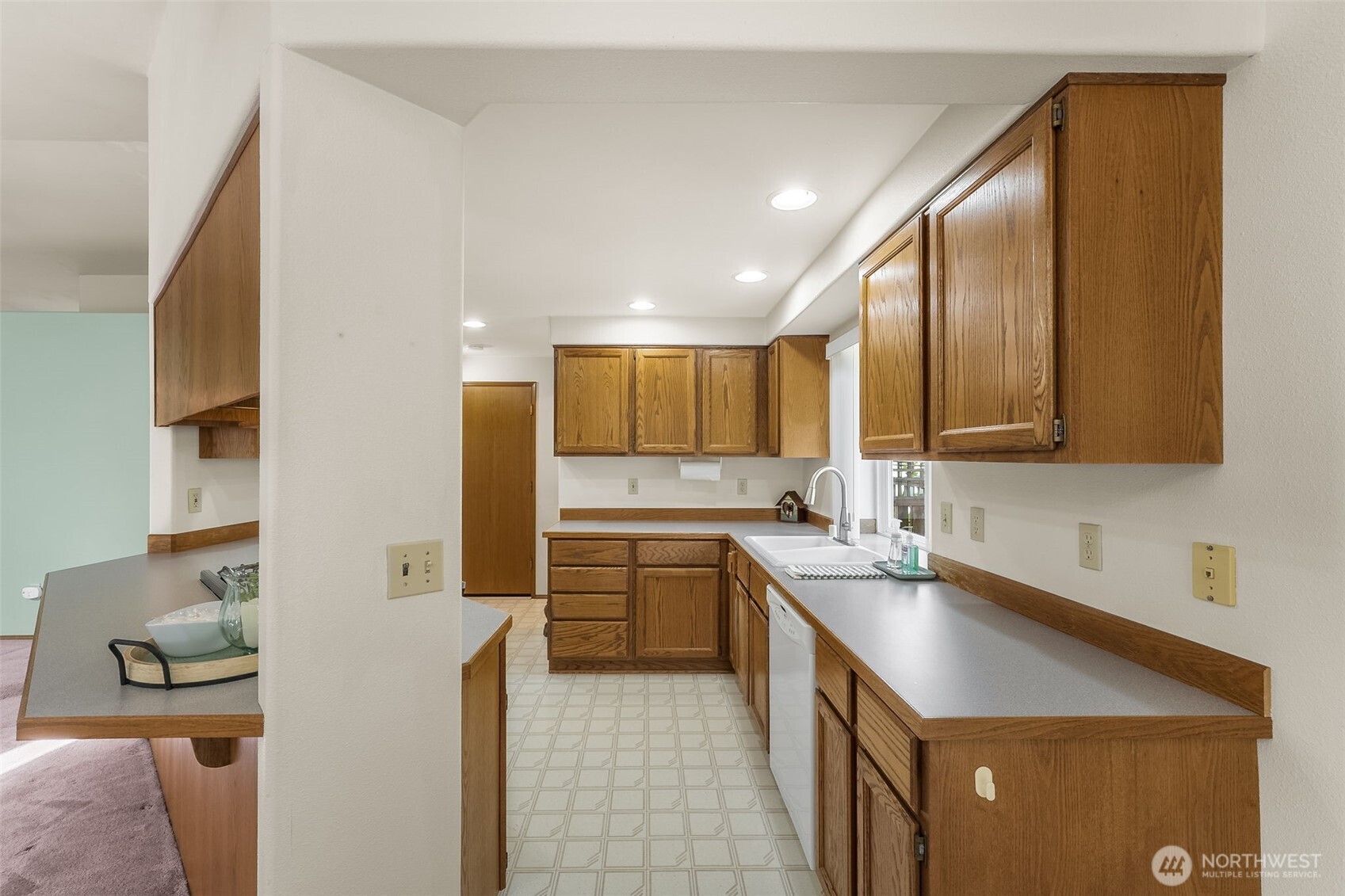 3435 Woodside Court NE