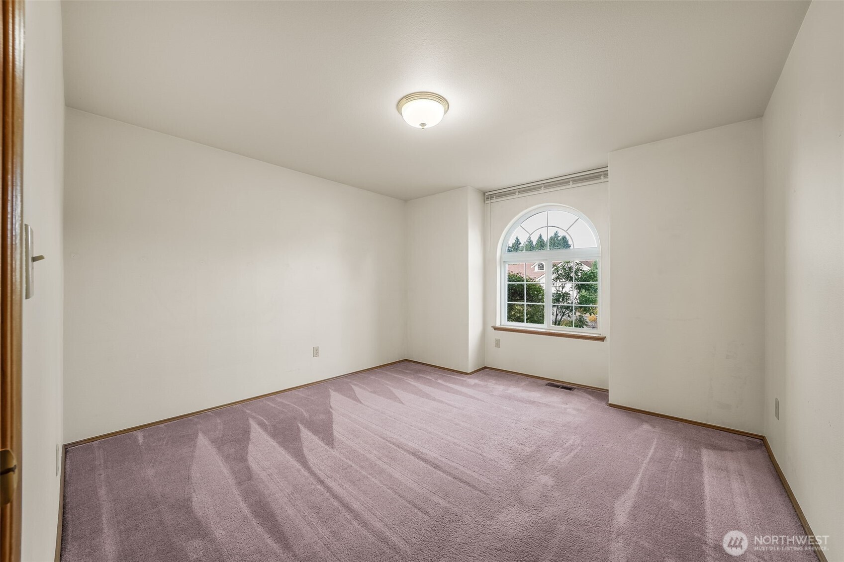 3435 Woodside Court NE