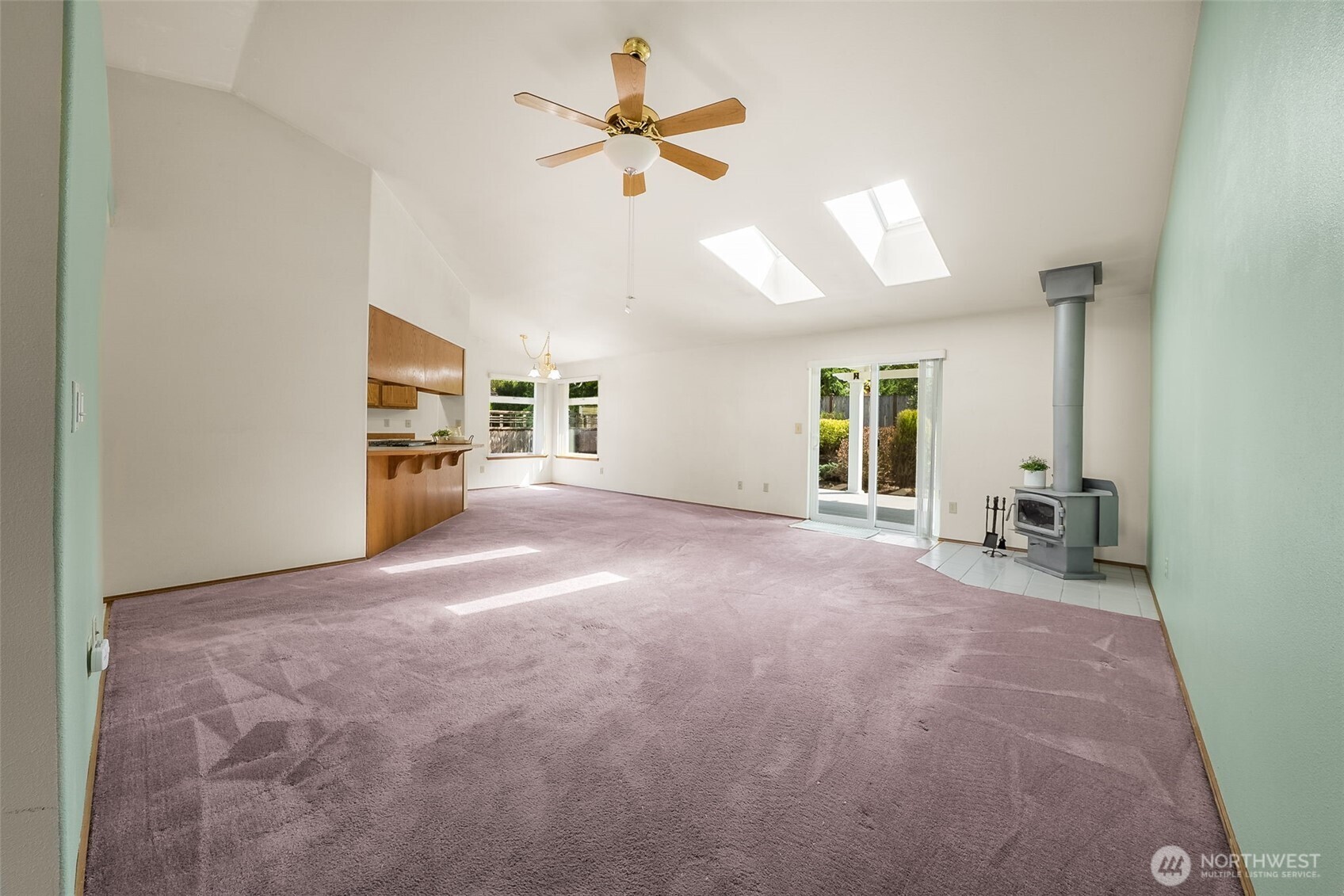 3435 Woodside Court NE