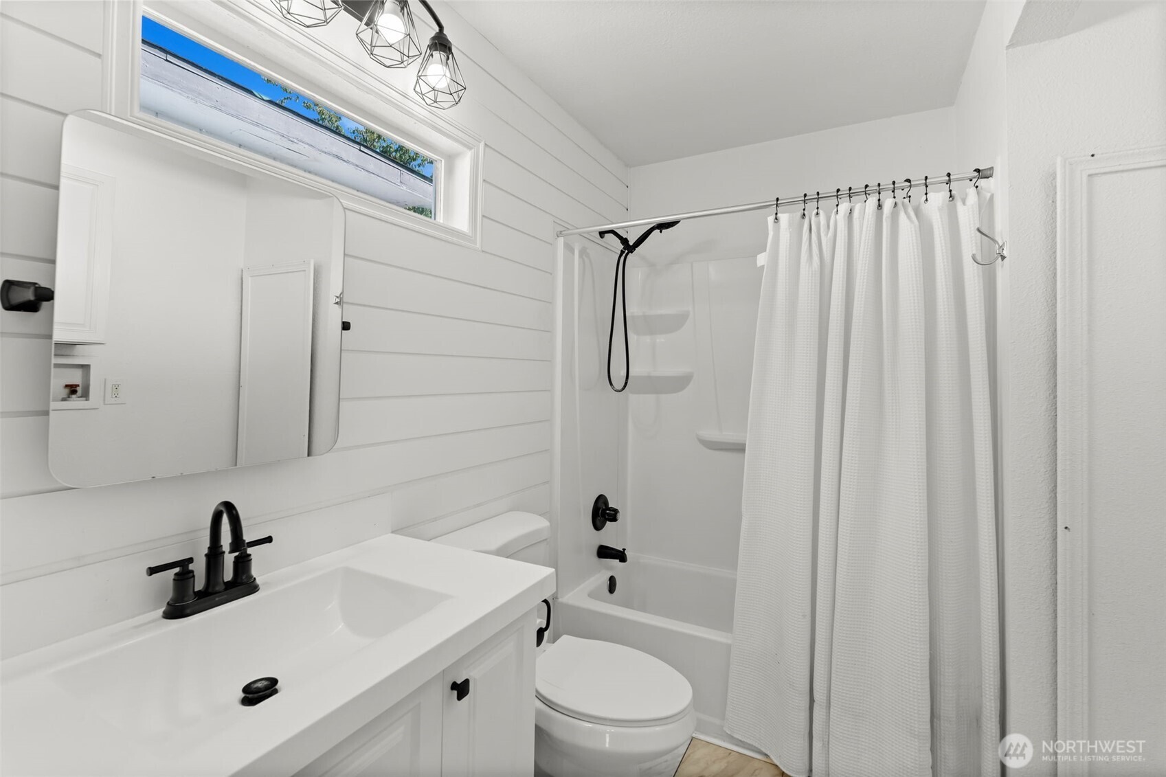 14915 Portland Avenue SW