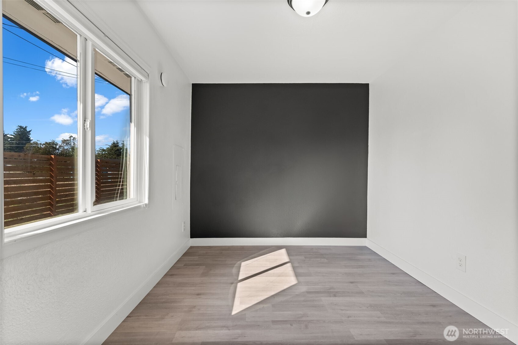 14915 Portland Avenue SW