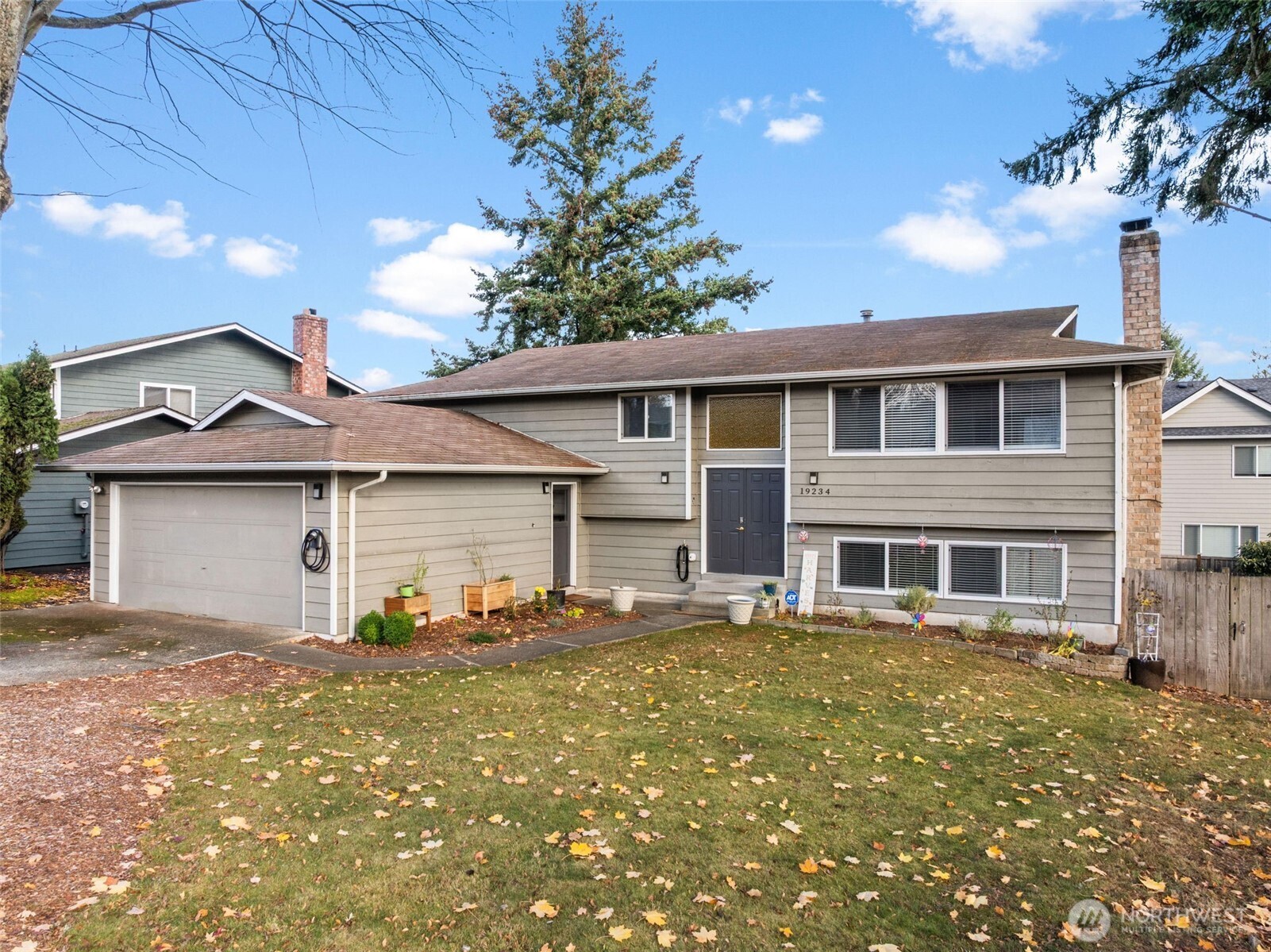 19234 121st place Place SE