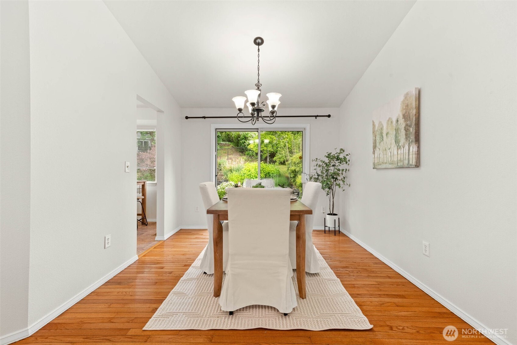811 Union Avenue