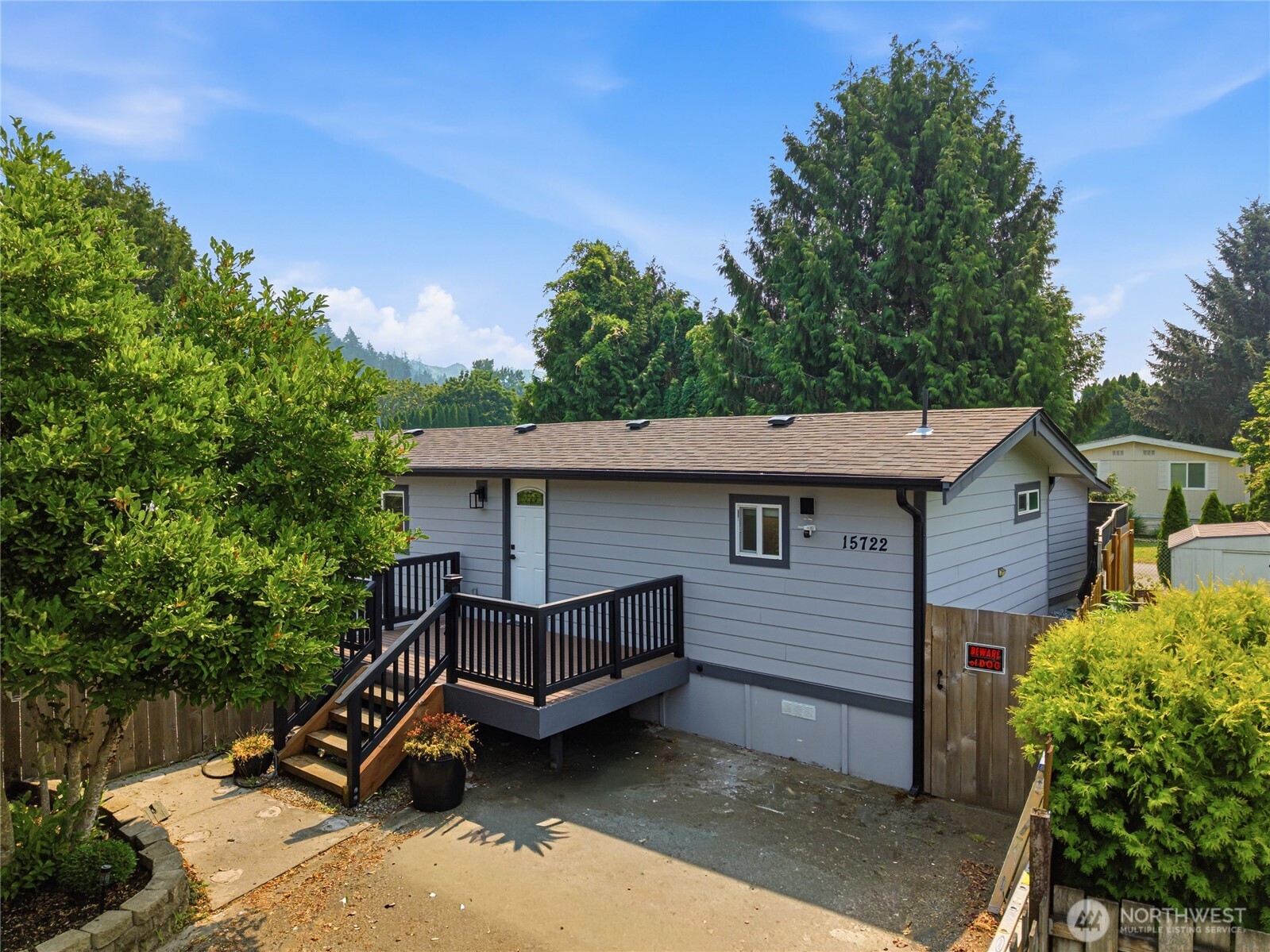 15722 52nd Street E Unit: 11