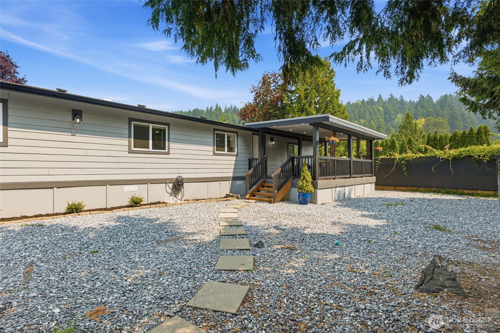 15722 52nd Street E Unit: 11