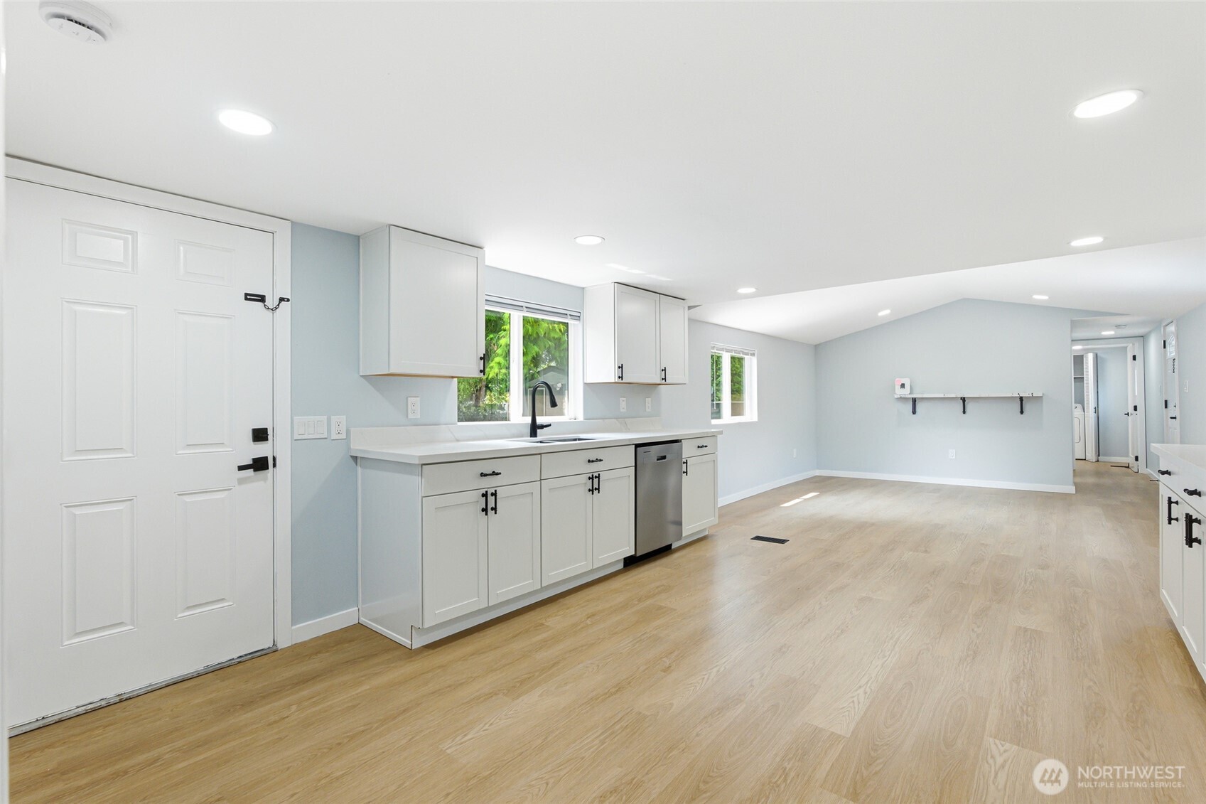 15722 52nd Street E Unit: 11