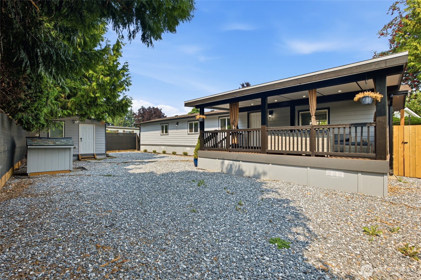 15722 52nd Street E Unit: 11