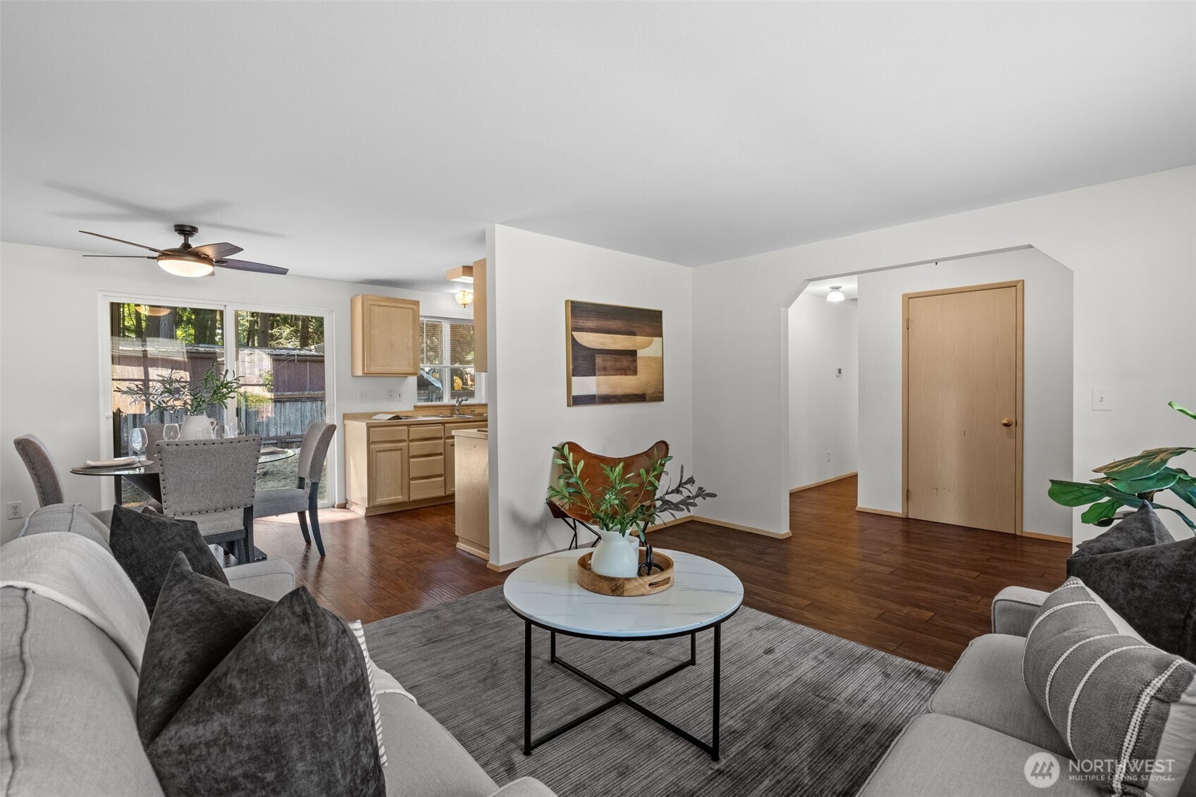 16015 10th Avenue E