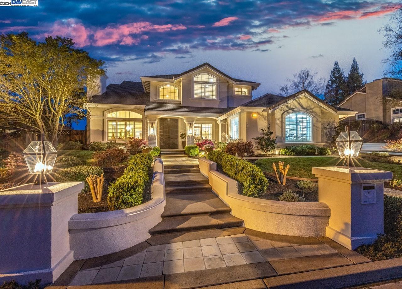 158 Alta Vista Way