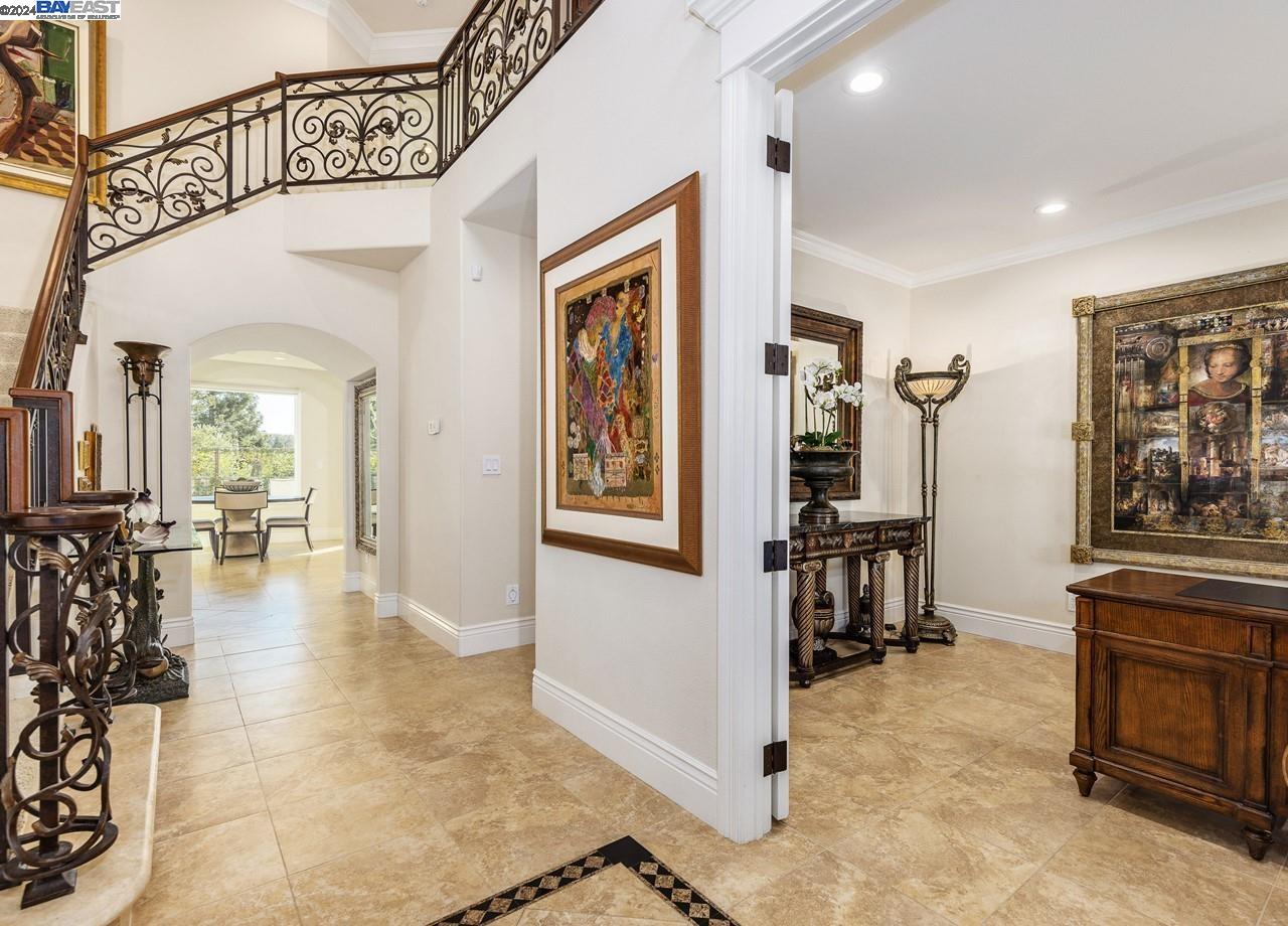 158 Alta Vista Way