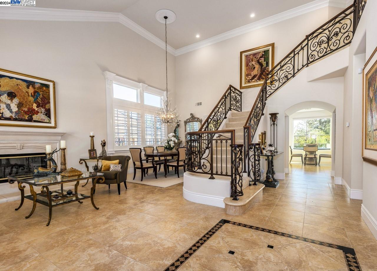 158 Alta Vista Way