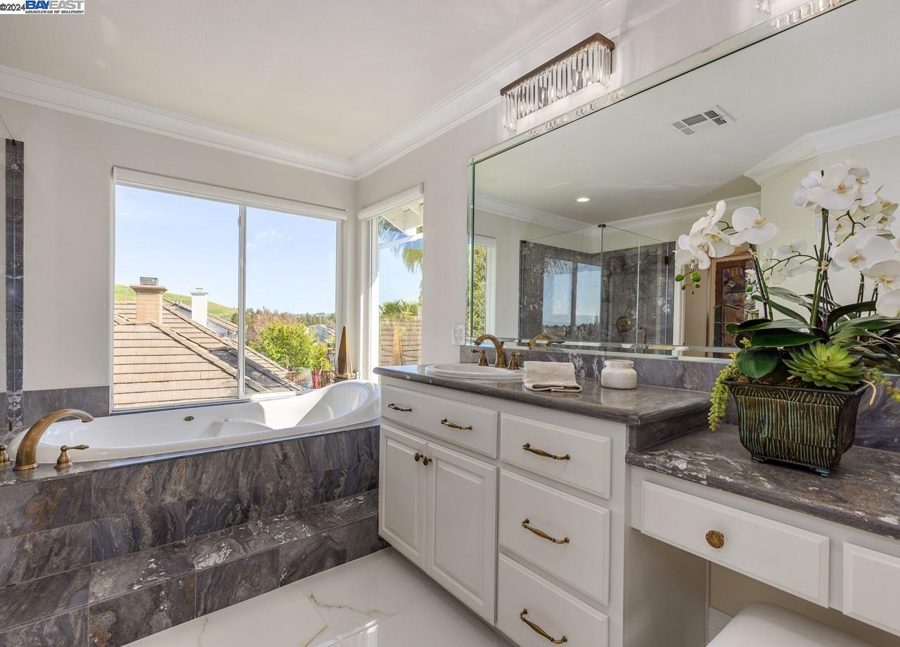 158 Alta Vista Way