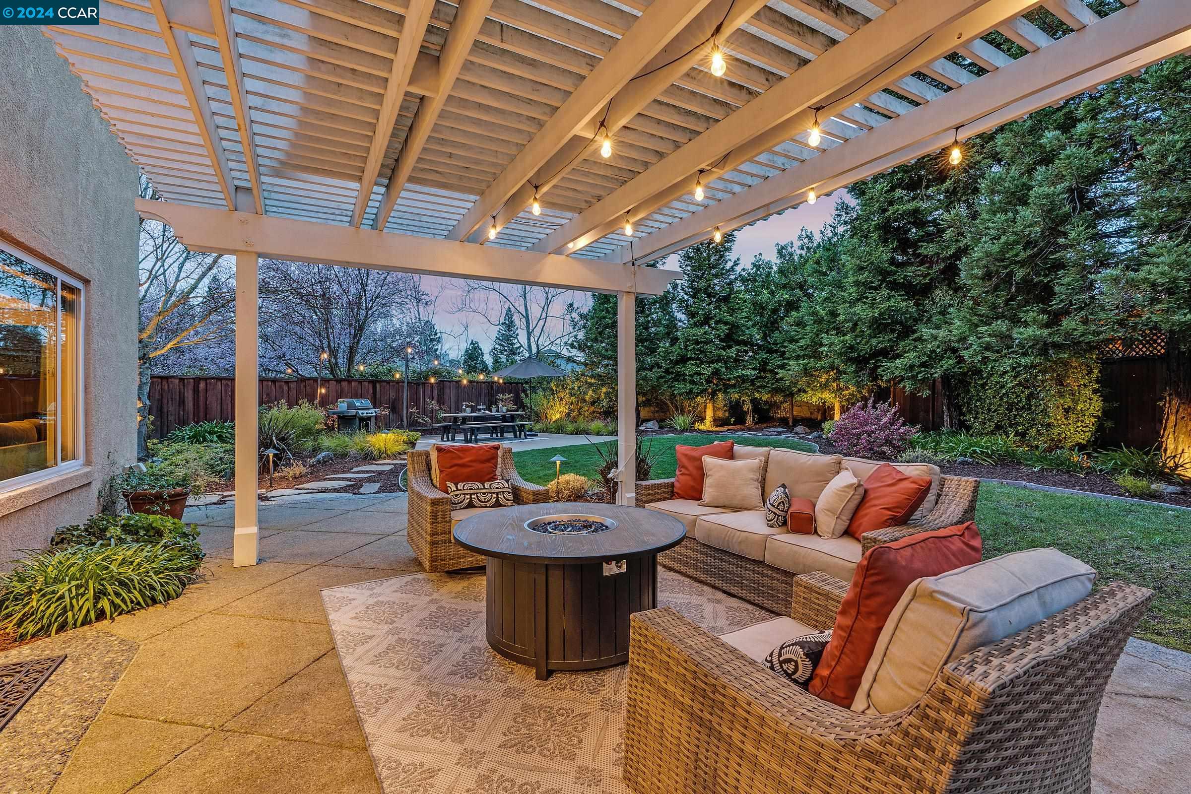 142 Blackstone Dr