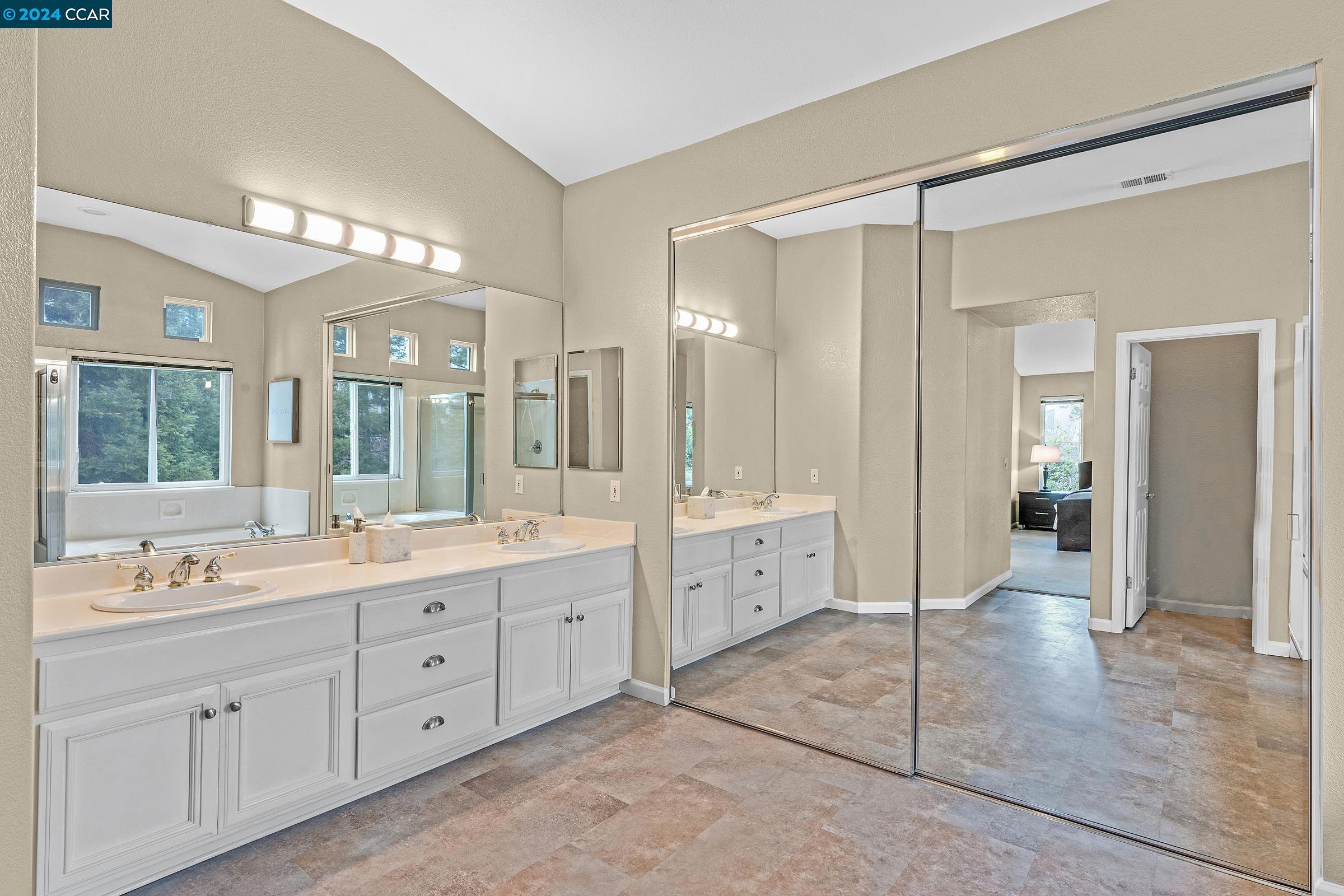 142 Blackstone Dr
