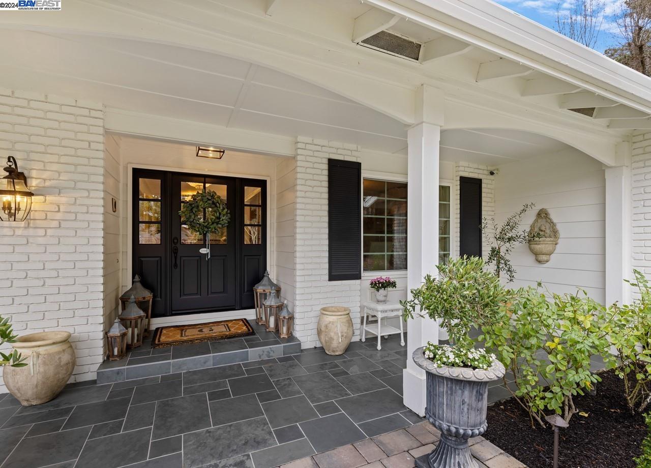 39 Cambra Ct