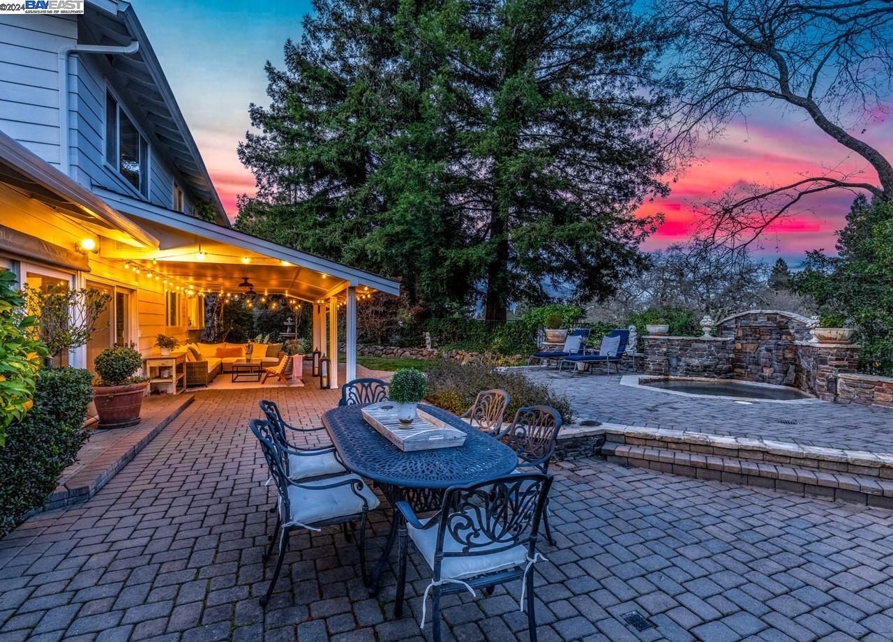 39 Cambra Ct