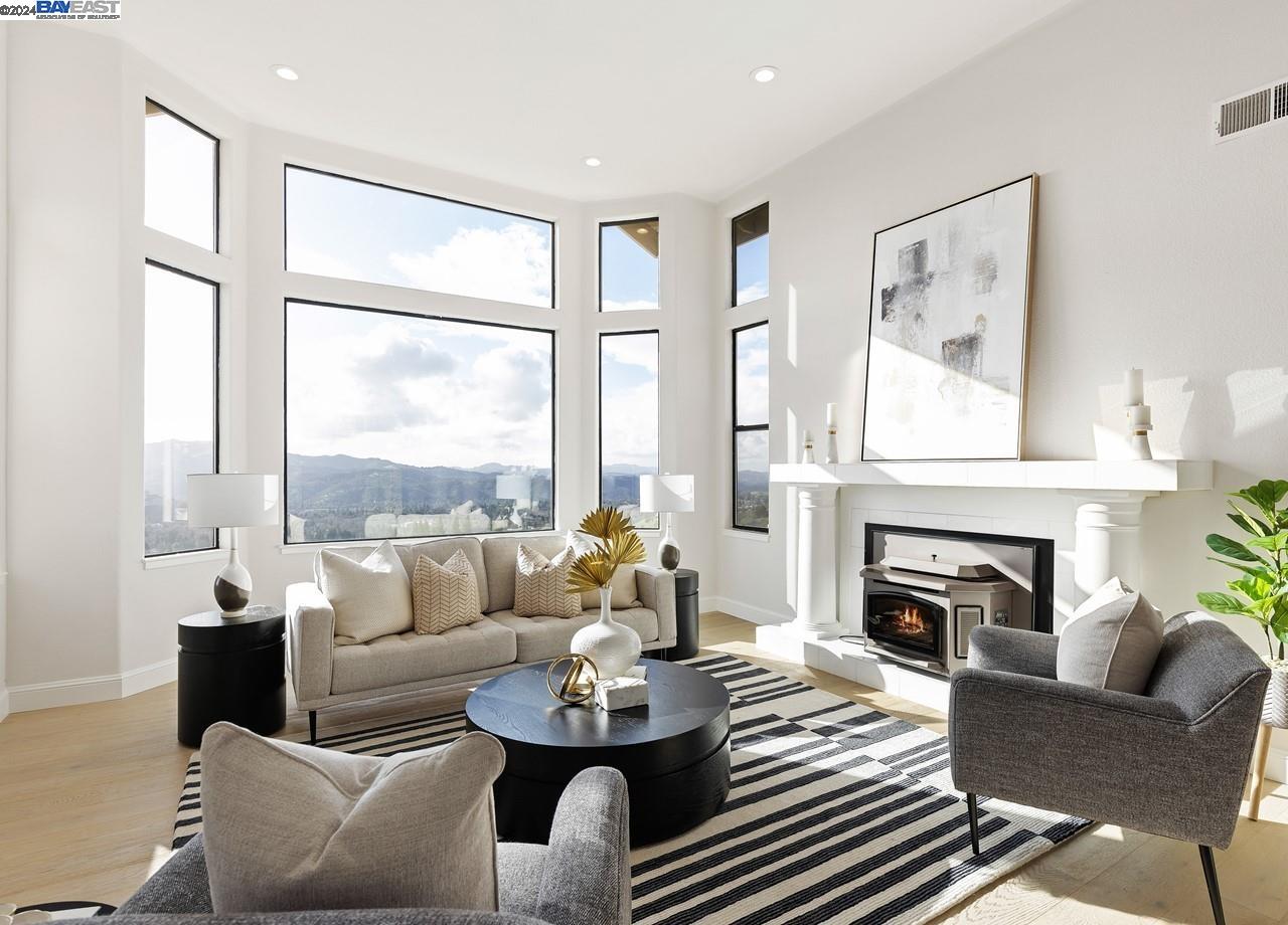 528 Oakshire Pl