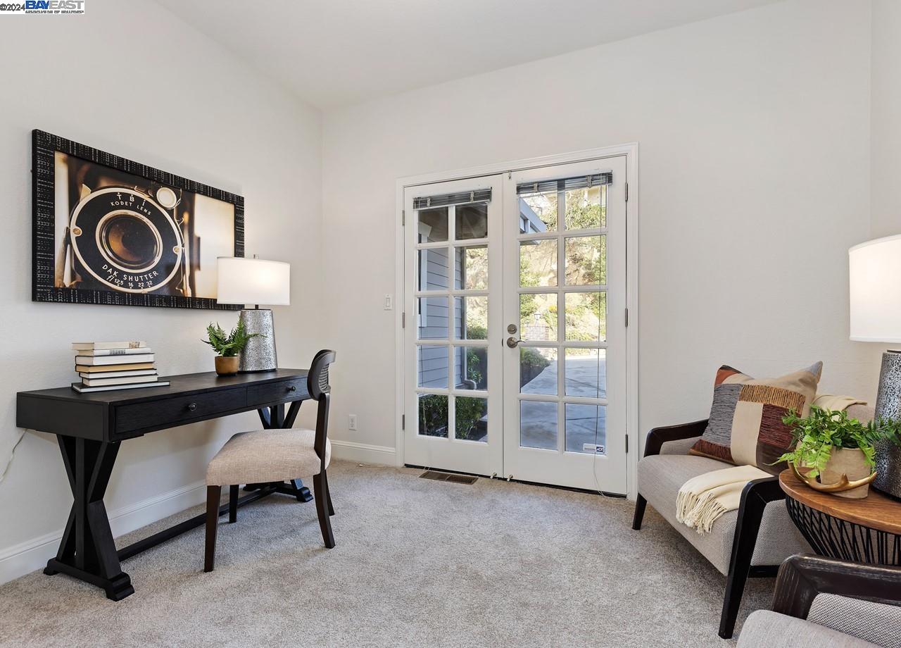 528 Oakshire Pl