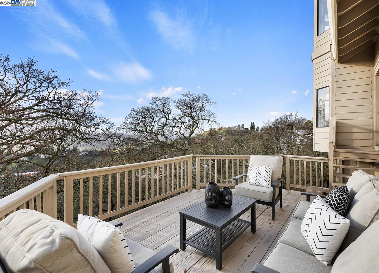 528 Oakshire Pl
