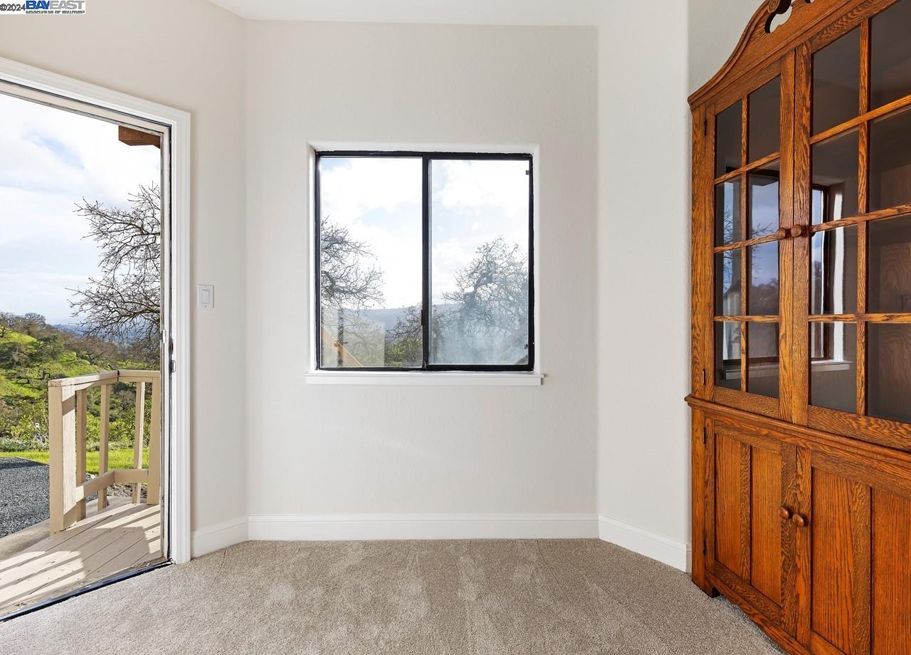528 Oakshire Pl