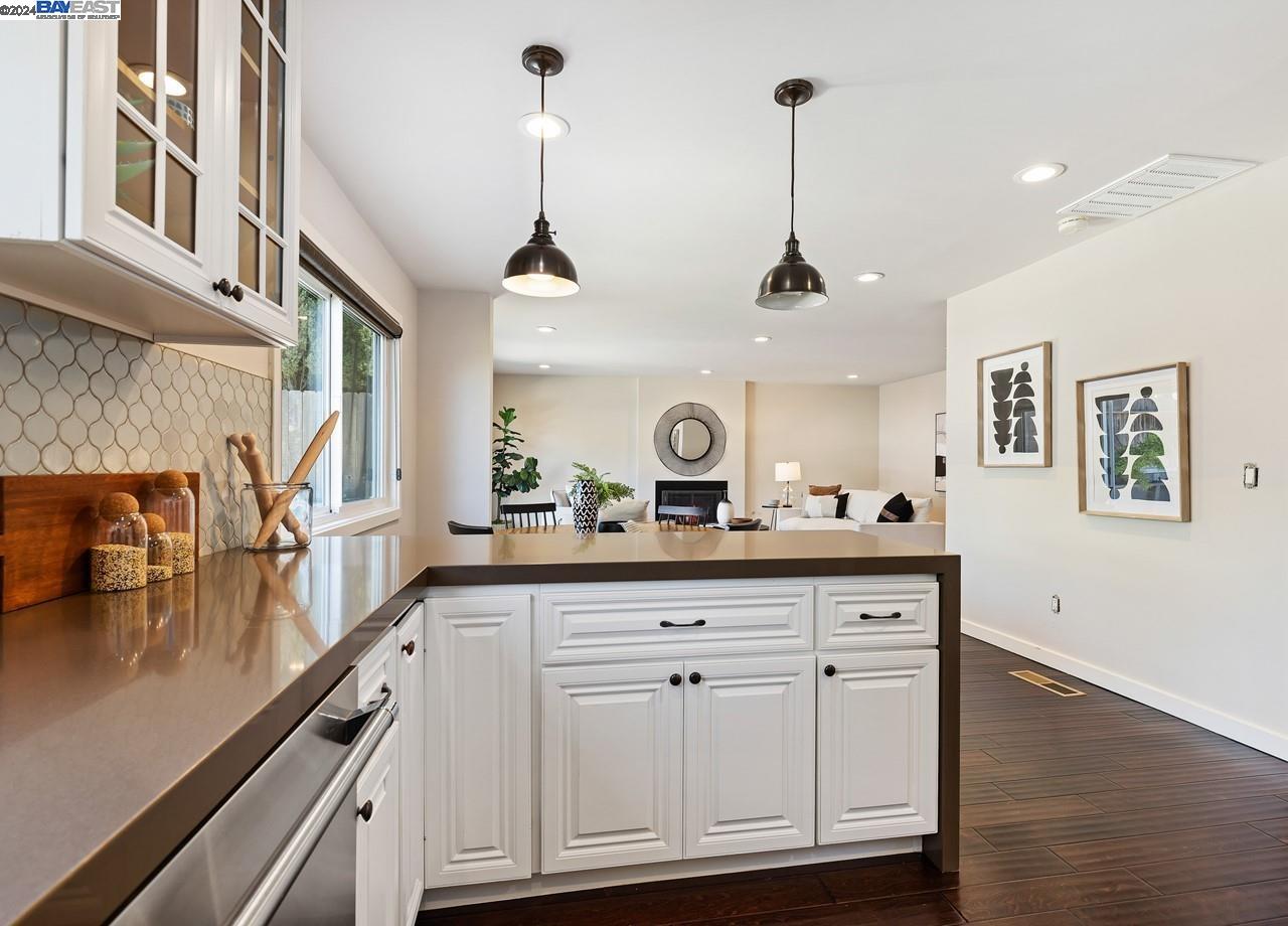 1132 Sunlight Cir