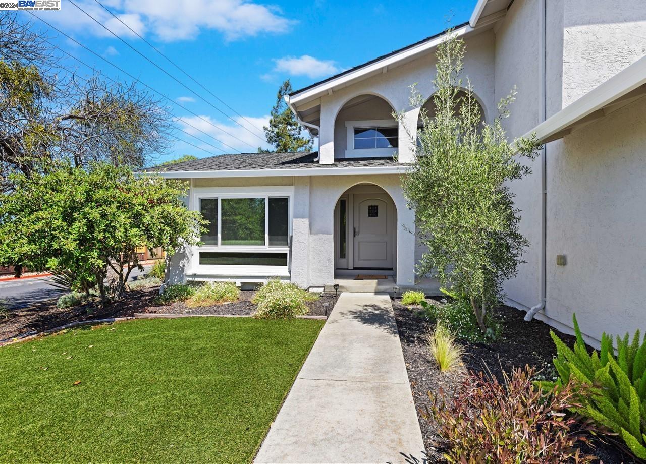 1132 Sunlight Cir